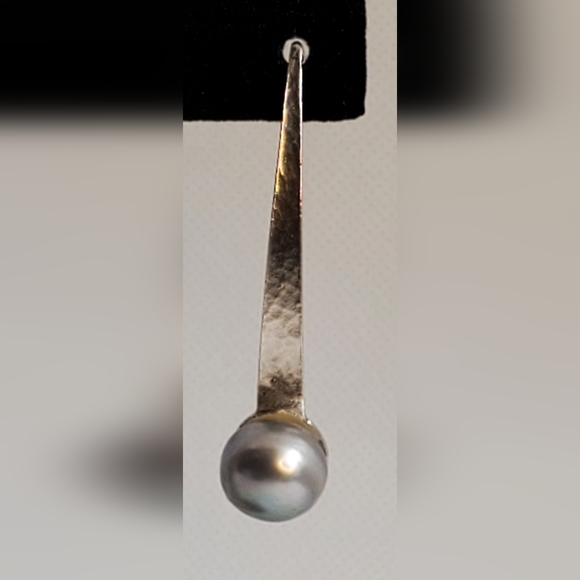 Vtg. Dangled Cultured Gray Pearl Earrings - Picture 7 of 7